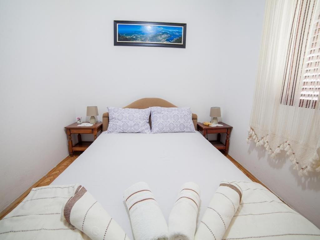 Rooms Garden Petrovac 部屋 写真